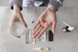 Conexões Invisíveis: A Influência das Interações Medicamentosas na Saúde Mental 10 | Terapia Online e Presencial Imagem de freepik 3 | Terapia Online e Presencial